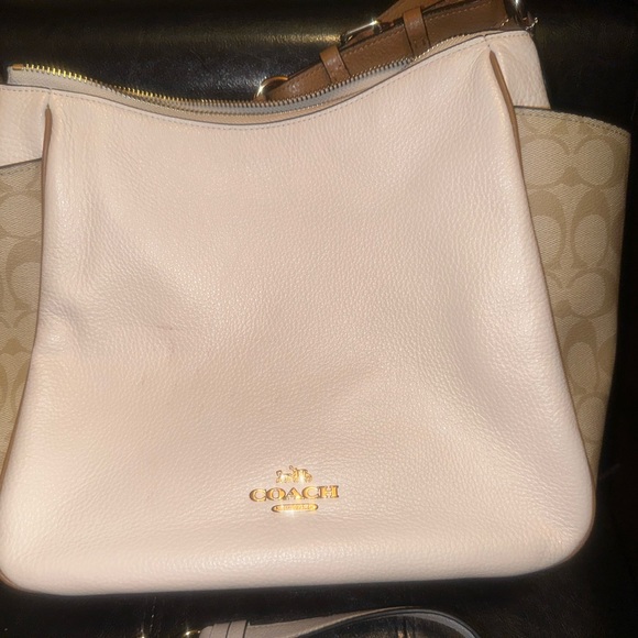 Amazing Coach Shoulder bag! - Picture 4 of 9